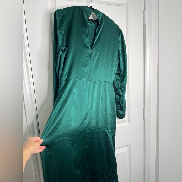 Reformation Carmelina Silk Dress Dark Green Size 12 NWT - Picture 15 of 16